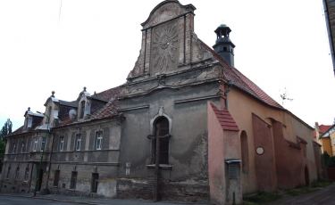 Cerkiew prawosławna i dawny szpital (Fot. krystian) Cerkiew prawosławna i dawny szpital (Fot. krystian)