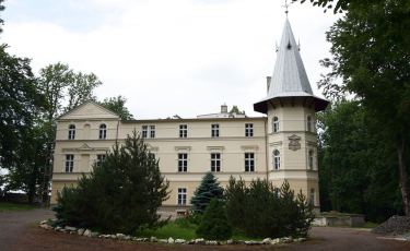 Dwór w Żelaźnie (Fot. krystian) Dwór w Żelaźnie (Fot. krystian)
