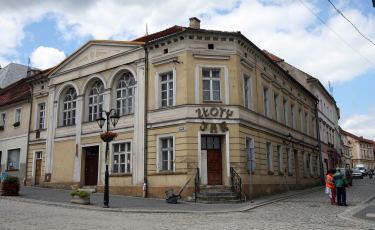 Kamienica przy ulicy Wojska Polskiego 1 (Fot. krystian) Kamienica przy ulicy Wojska Polskiego 1 (Fot. krystian)