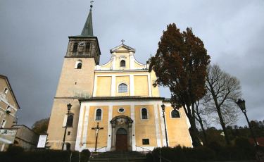 Kościół parafialny pw. śś. Piotra i Pawła (Fot. mateo) Kościół parafialny pw. śś. Piotra i Pawła (Fot. mateo)