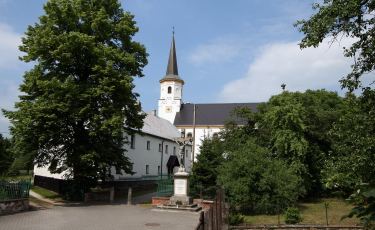 Kościół Św. Jana Chrzciciela (Fot. krystian) Kościół Św. Jana Chrzciciela (Fot. krystian)