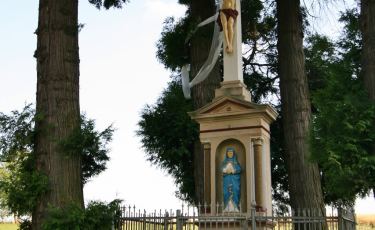 Krzyż przydrożny (Fot. krystian) Krzyż przydrożny (Fot. krystian)