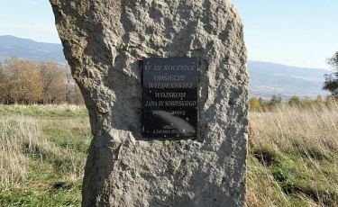 Pamiątkowy obelisk (Fot. mateo) Pamiątkowy obelisk (Fot. mateo)
