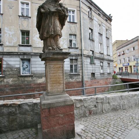 Najstarsza figura Jana Nepomucena w Nowej Rudzie (Fot. krystian)