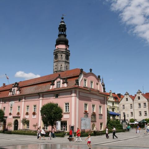 Rynek i kamienice w Bolesławcu (Fot. aga)