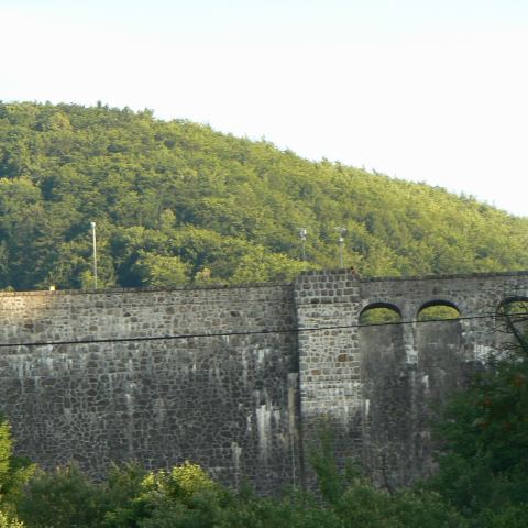 Zapora wodna na Jeziorze Bystrzyckim (Fot. krystian)