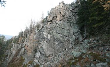 Główna Ściana - granitowa turnia wśród Kruczych Skał w Karpaczu.