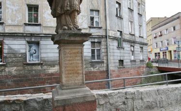Najstarsza figura Jana Nepomucena w Nowej Rudzie (Fot. krystian)