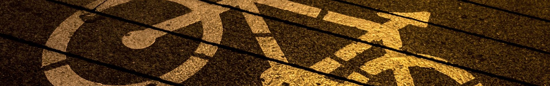 Oznaczenie szlaku rowerowego, znak na drodze.
